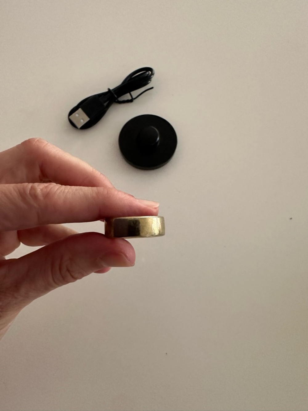Oura Ring - Picture 2 of 4